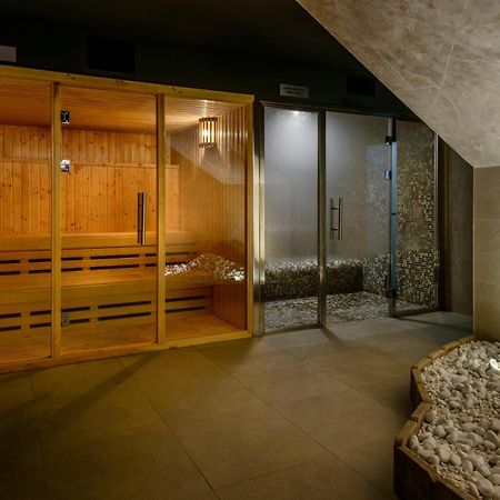 Oroel Hotel & Spa Jaca Exterior photo