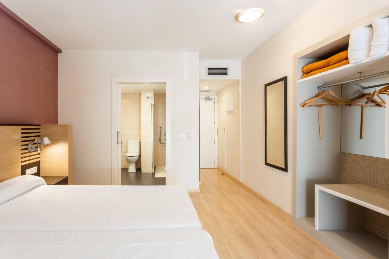 Oroel Hotel & Spa Jaca Exterior photo