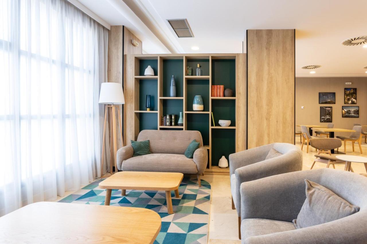 Oroel Hotel & Spa Jaca Exterior photo