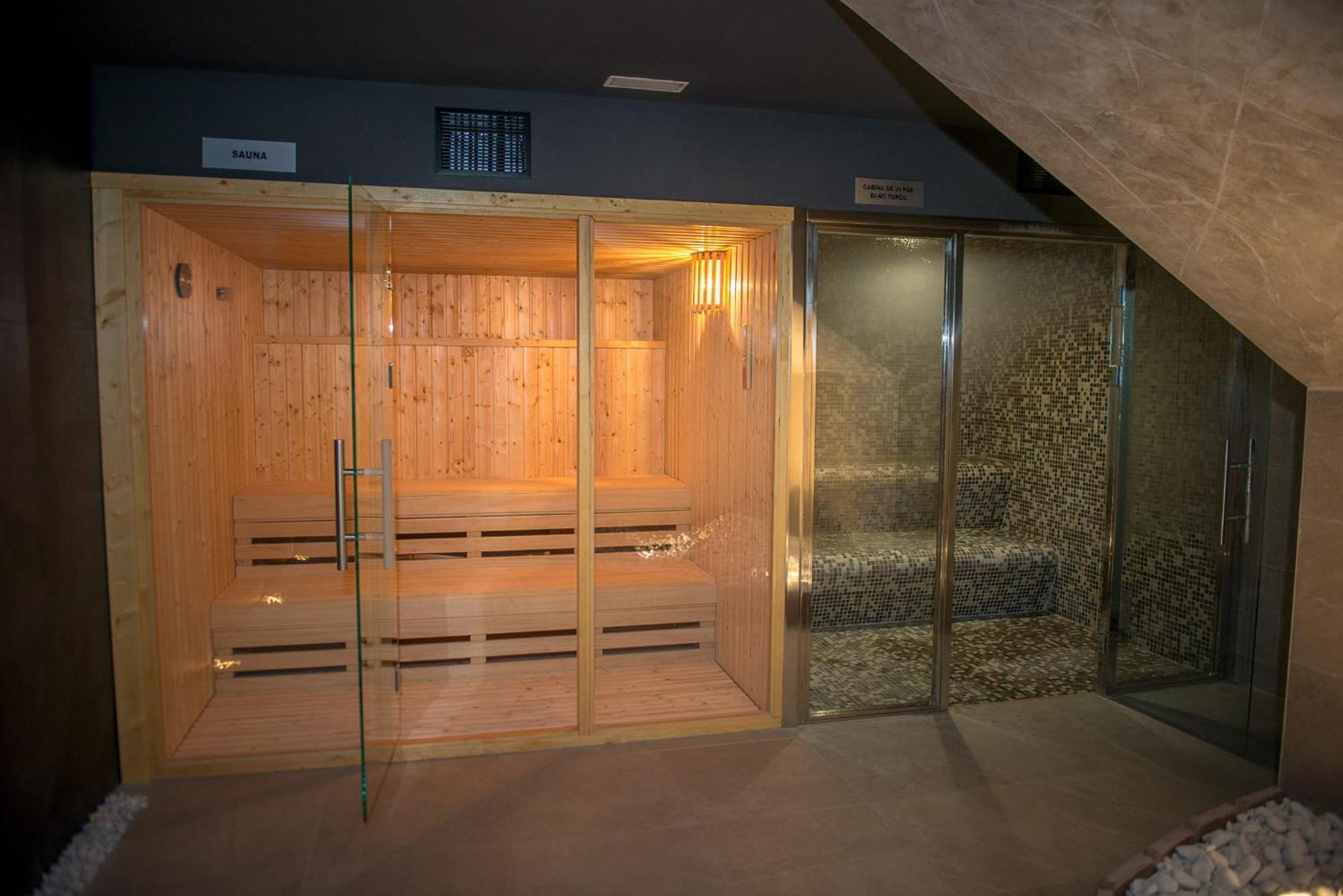 Oroel Hotel & Spa Jaca Exterior photo