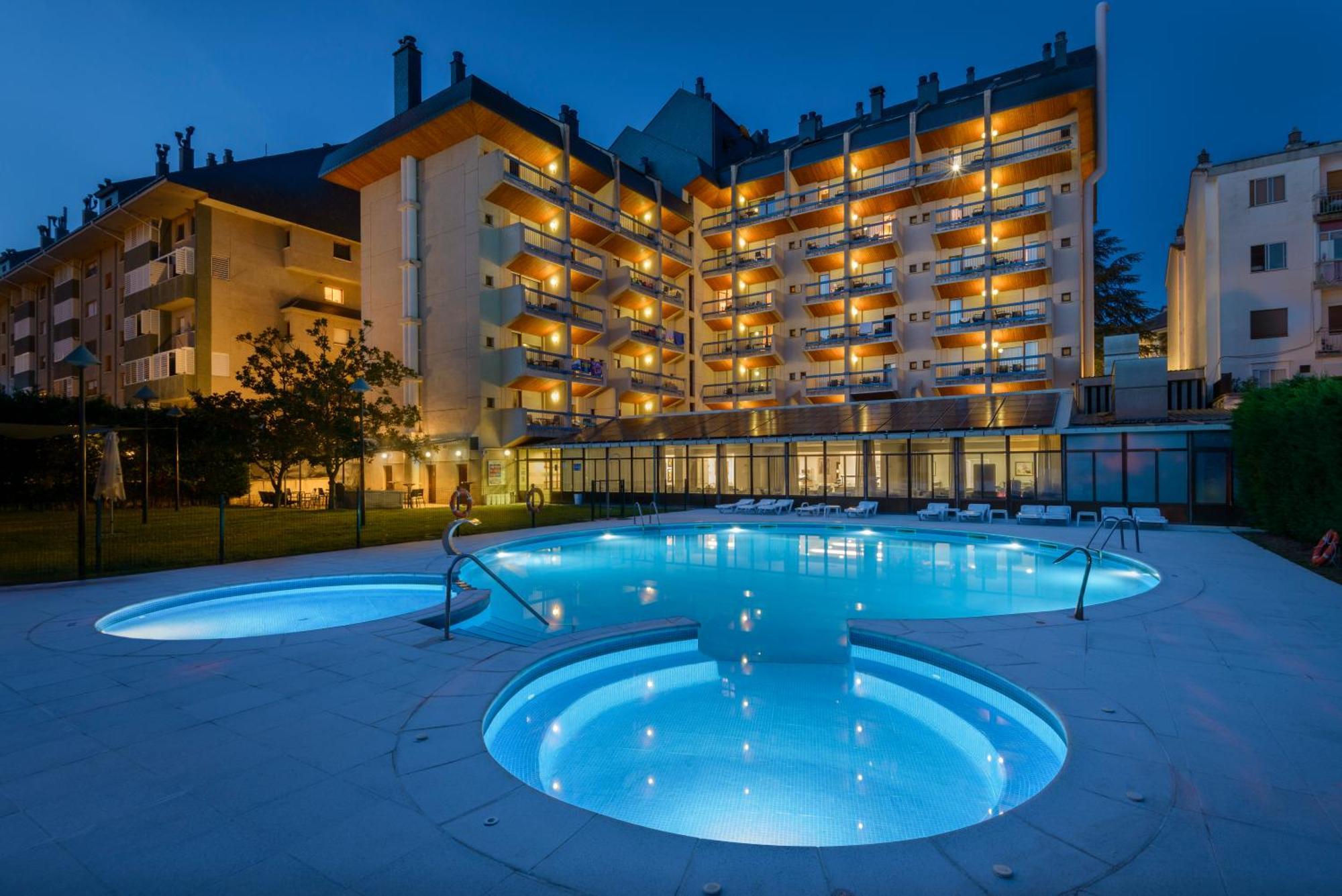 Oroel Hotel & Spa Jaca Exterior photo